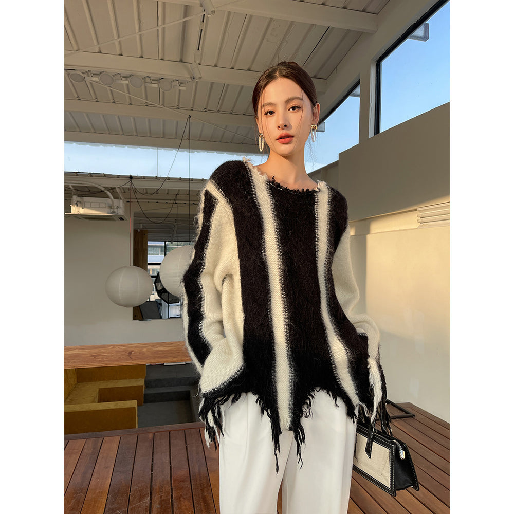 Rumia Beale Cable Sweater Black And White - Mores Studio