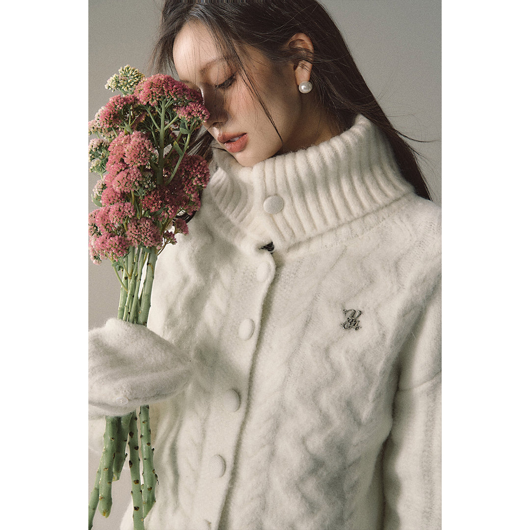 Via Pitti Twisted Woolen Knit Sweater White - Mores Studio