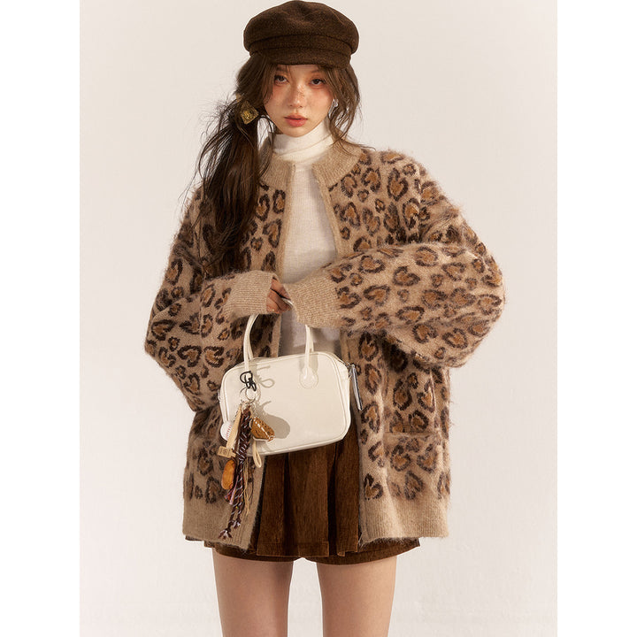 AsGony Blended Woolen Retro Leopard Knit Cardigan Brown