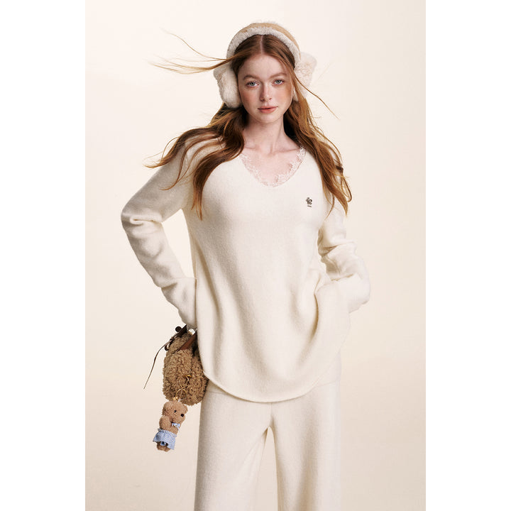 Kroche Lace Patchwork V-Neck Knit Top Cream