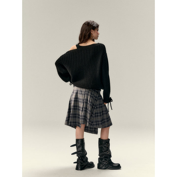 Via Pitti Rose Bow Irregular Collar Two-Way Sweater Black