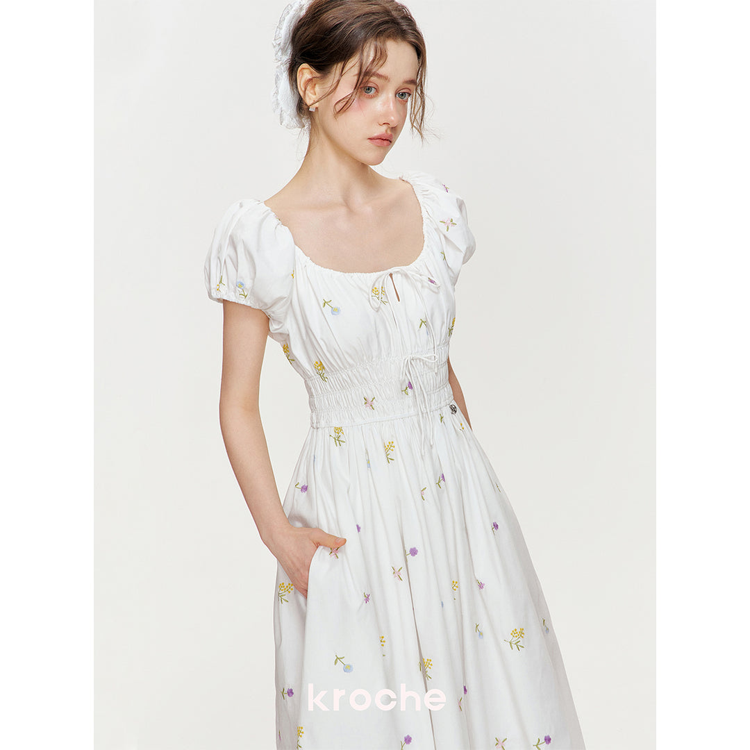 Kroche Wrinkle Floral Embroidered Long Dress