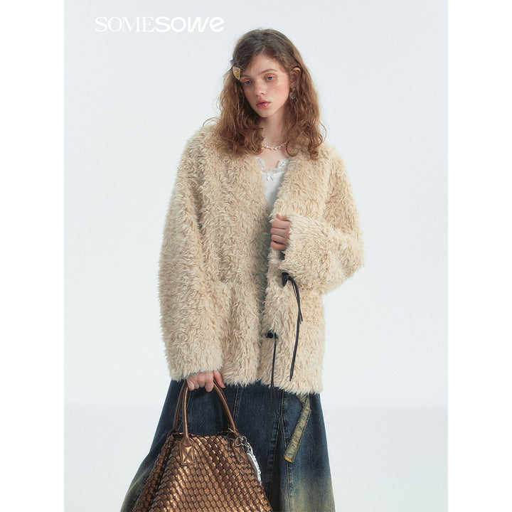 SomeSowe Horn Button Furry Long Jacket Beige