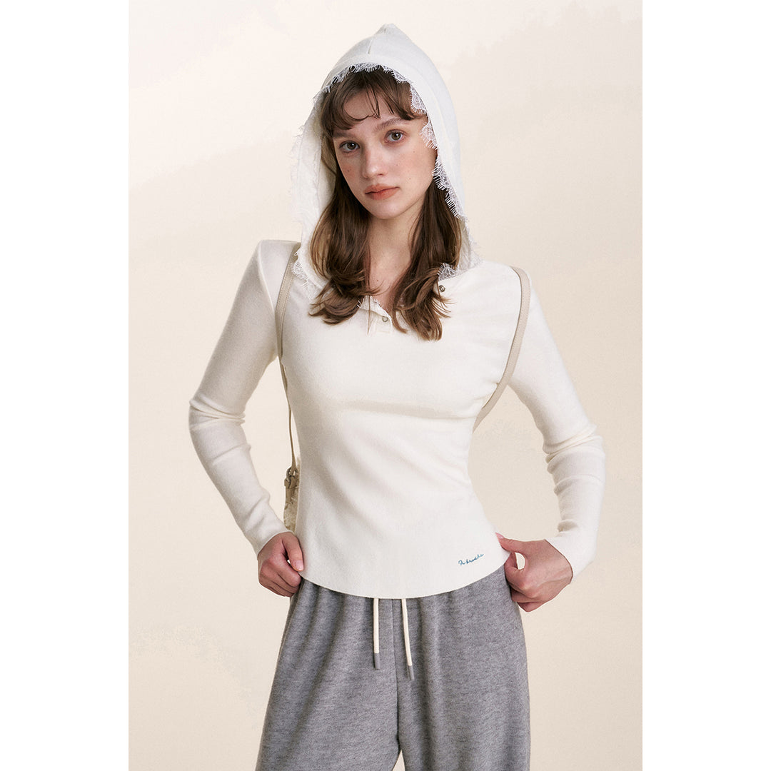 Kroche Lace Edge Hooded V-Neck Slim Top White