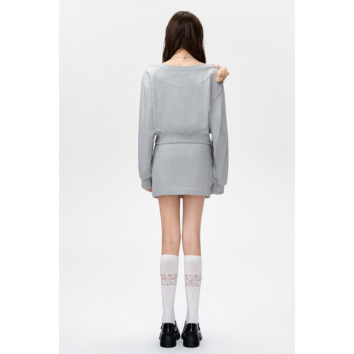 13De Marzo Dooozoo Off Shoulder Short Sweater Gray