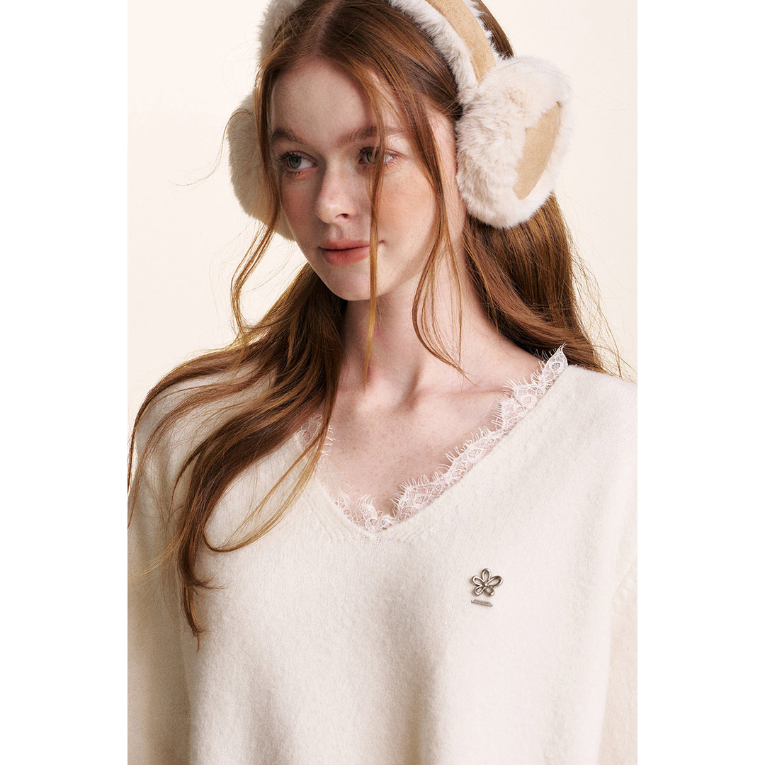 Kroche Lace Patchwork V-Neck Knit Top Cream