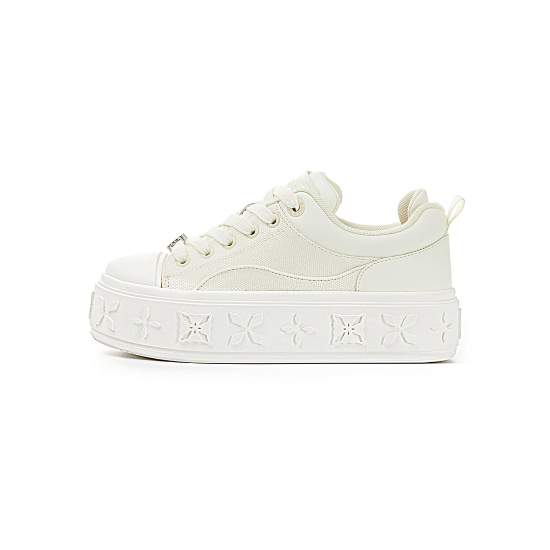 Trapar Waves Embossment Thick-Soled Casual Canvas Sneaker White