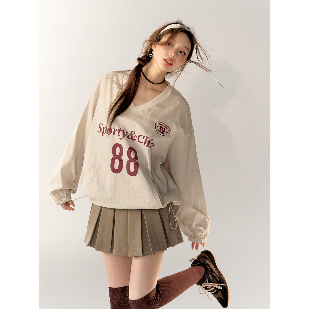 AsGony Letter Printed V-Neck Blokette Jersey Top Beige