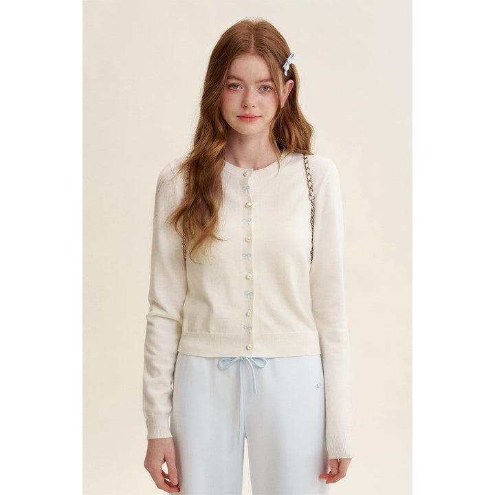 Kroche ﻿Bow Embroidery Pearl Button Knit Cardigan White