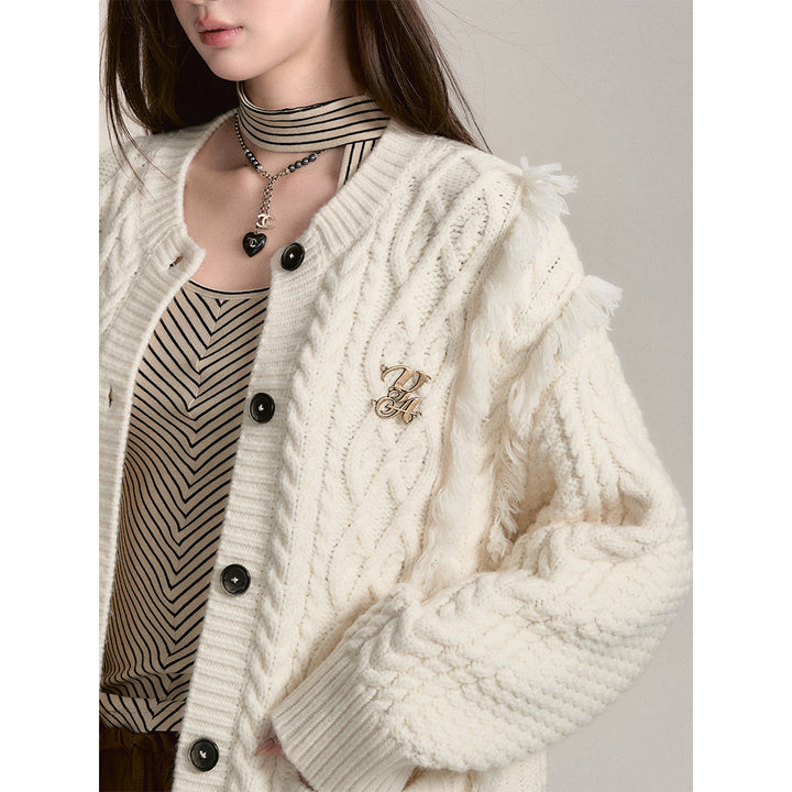 Via Pitti Heavy Twist Metal Logo Knit Cardigan Beige