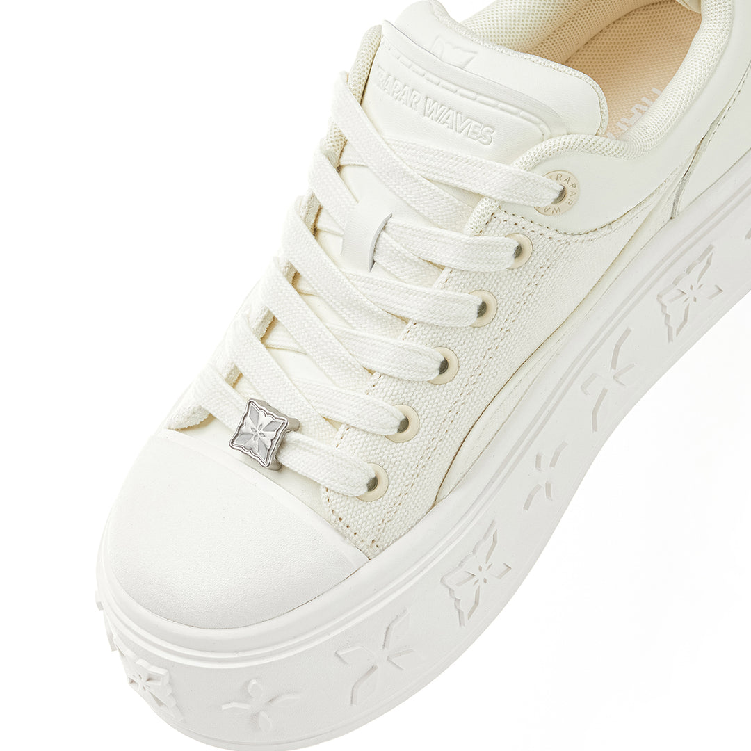 Trapar Waves Embossment Thick-Soled Casual Canvas Sneaker White