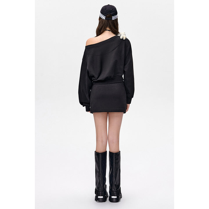 13De Marzo Dooozoo Off Shoulder Short Sweater Black