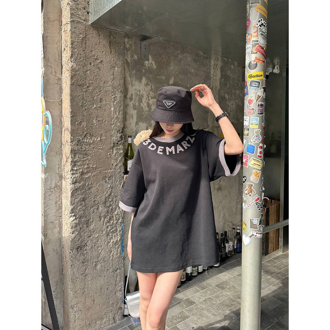 13De Marzo Round Neck Knit Logo T-Shirt Black - GirlFork